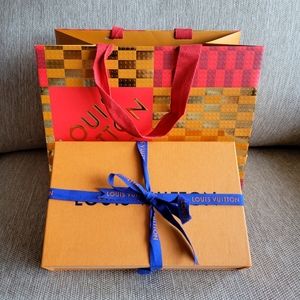 Authentic Louis Vuitton Christmas/Holiday Shopping Bag and Gift Box